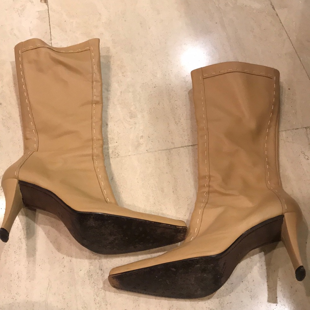 Donald J Pliner beige leather boots
